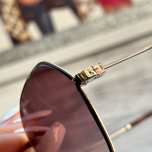 SALE JUST TODAY🌻GIVENCHY flat aviator sunglasses 🌼✨ - Picture 12 of 16